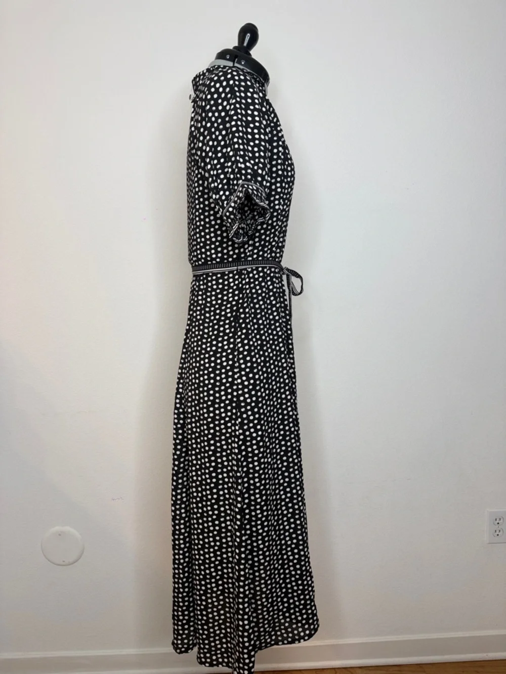 Max Studio London Polka Dot Maxi Dress Tie Waist Feminine Summer XS NWT - Picture 6 of 9